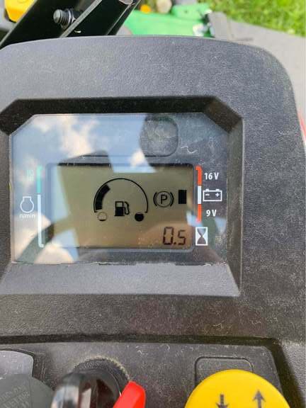 Image of John Deere Z545R equipment image 4