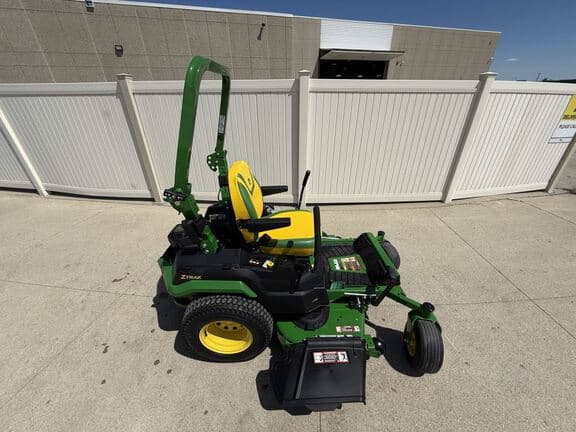 Image of John Deere Z545R equipment image 4