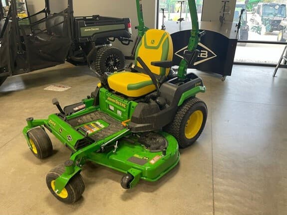 Image of John Deere Z545R equipment image 3