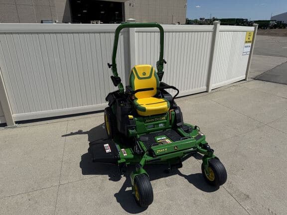Image of John Deere Z545R equipment image 4