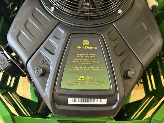 Image of John Deere Z545R equipment image 4