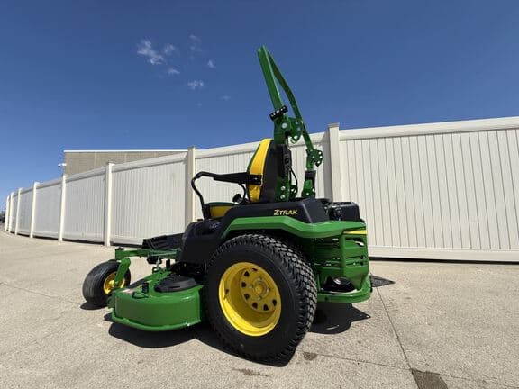 Image of John Deere Z545R equipment image 2