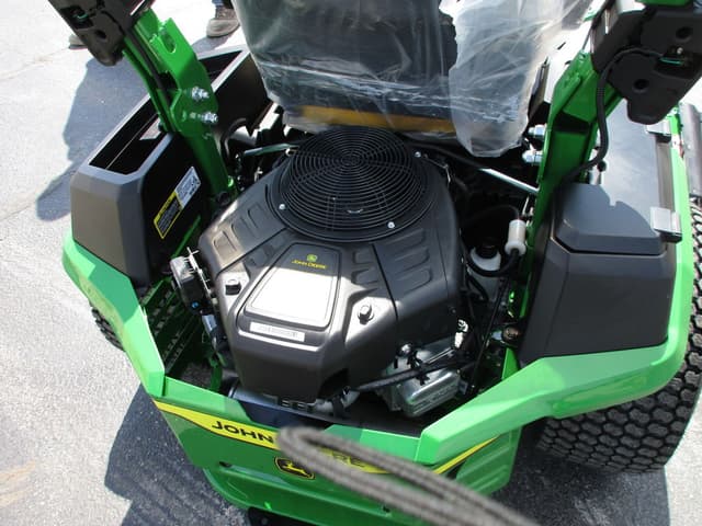 Image of John Deere Z545R equipment image 3