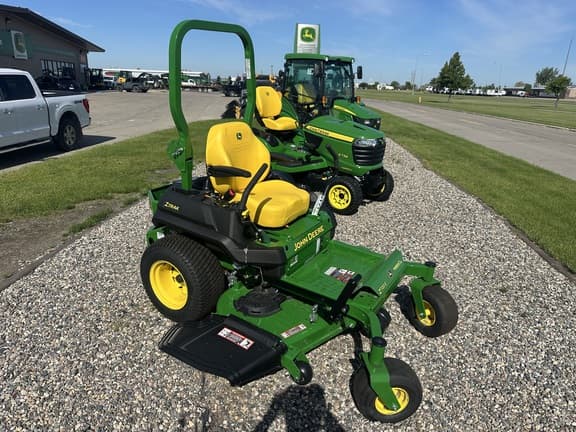 Image of John Deere Z720E Image 0