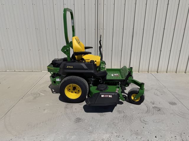 Image of John Deere Z735M equipment image 3