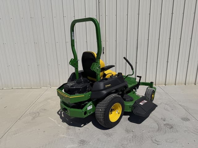 Image of John Deere Z735M equipment image 4