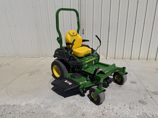 Image of John Deere Z735M equipment image 2
