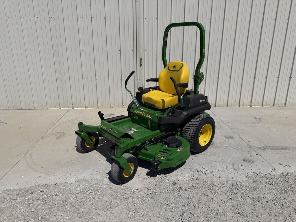 Image of John Deere Z735M Primary image