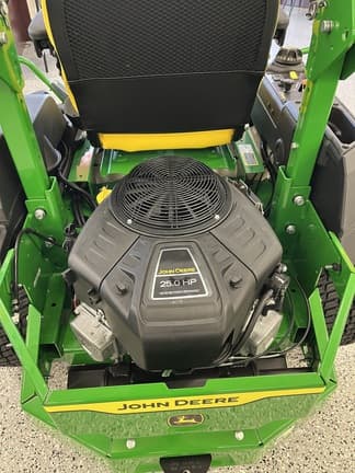 Image of John Deere Z735M equipment image 1