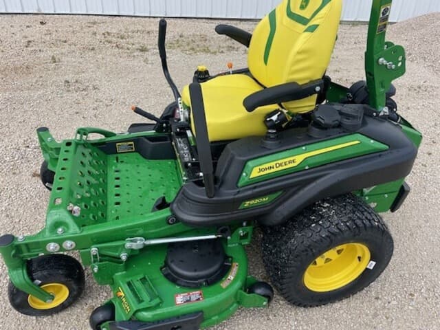 Image of John Deere Z920M equipment image 2