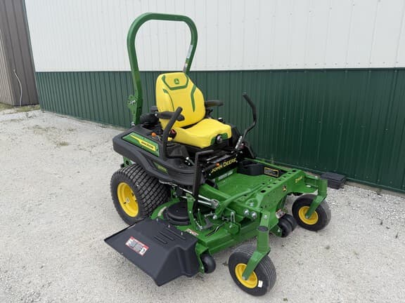 Image of John Deere Z930M equipment image 1