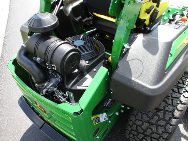 Image of John Deere Z930M equipment image 3
