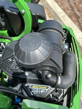 Image of John Deere Z930M equipment image 4