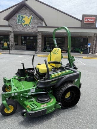 Image of John Deere Z930M equipment image 1
