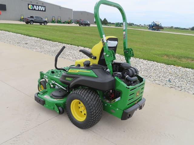 Image of John Deere Z930M equipment image 1