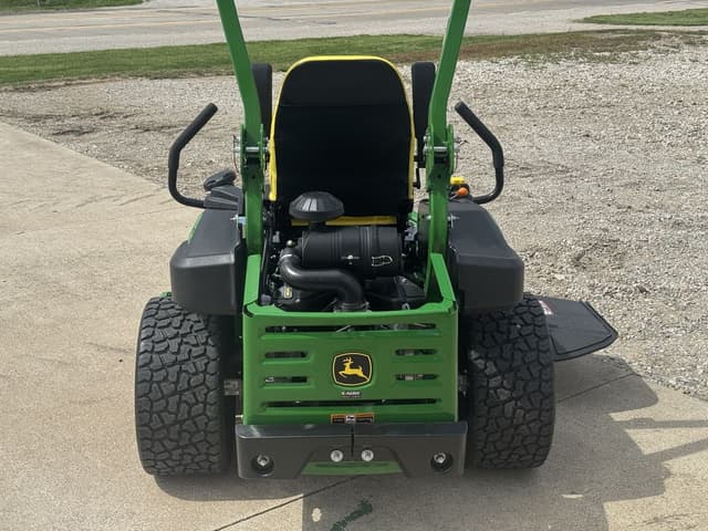 Image of John Deere Z930M equipment image 2