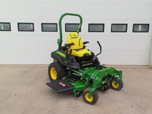 Image of John Deere Z930M equipment image 1