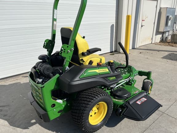 Image of John Deere Z930M equipment image 4
