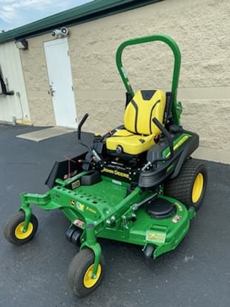 Image of John Deere Z930M equipment image 1