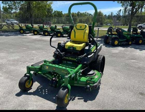 Image of John Deere Z930M equipment image 1