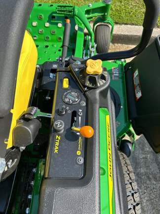 Image of John Deere Z930M equipment image 4