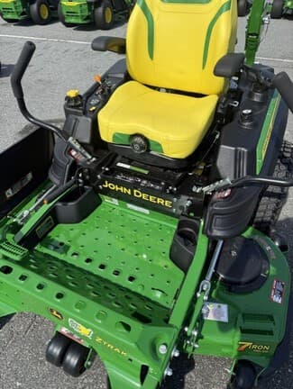 Image of John Deere Z930M equipment image 4