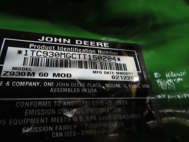 Image of John Deere Z930M equipment image 4