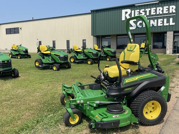 2026 John Deere Z930M Equipment Image0
