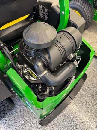 Image of John Deere Z930M equipment image 3