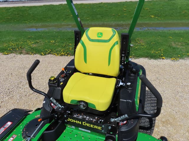 Image of John Deere Z950M equipment image 4