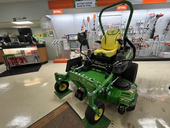 2026 John Deere Z950M Equipment Image0