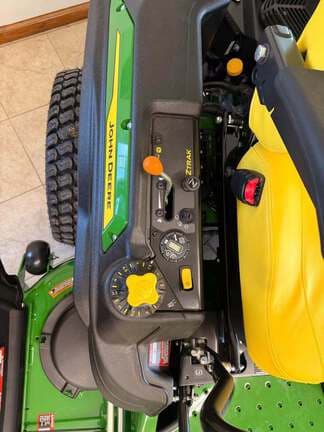 Image of John Deere Z950M equipment image 4