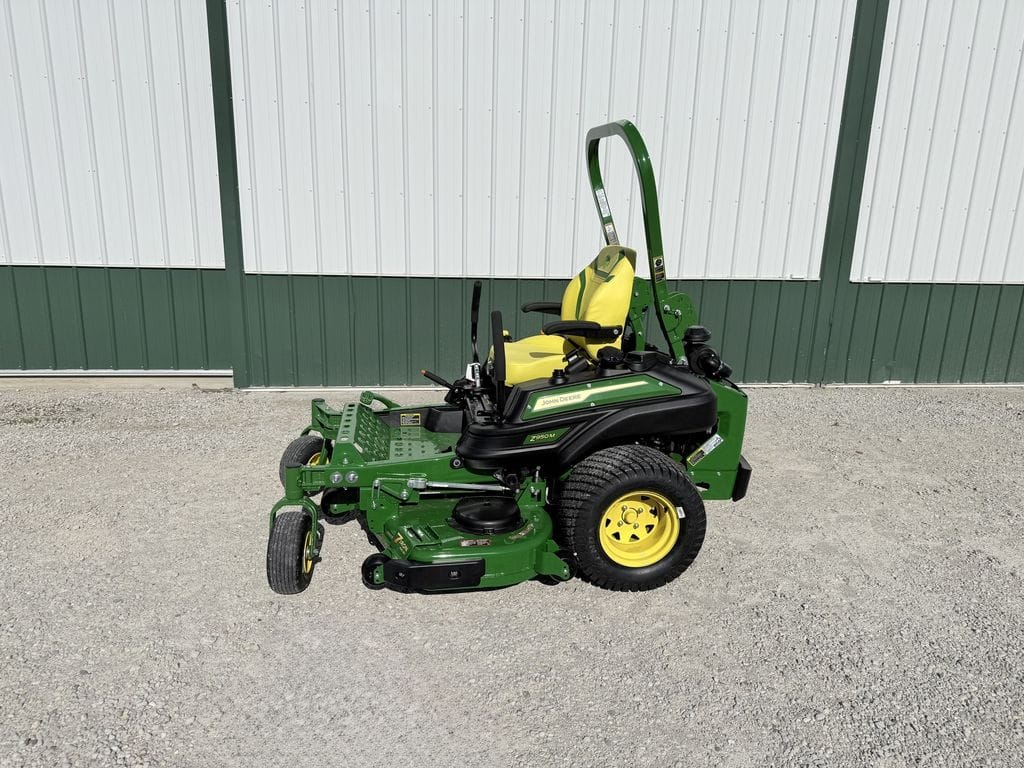 2026 John Deere Z950M Equipment Image0