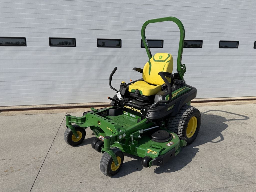 2026 John Deere Z950M Equipment Image0