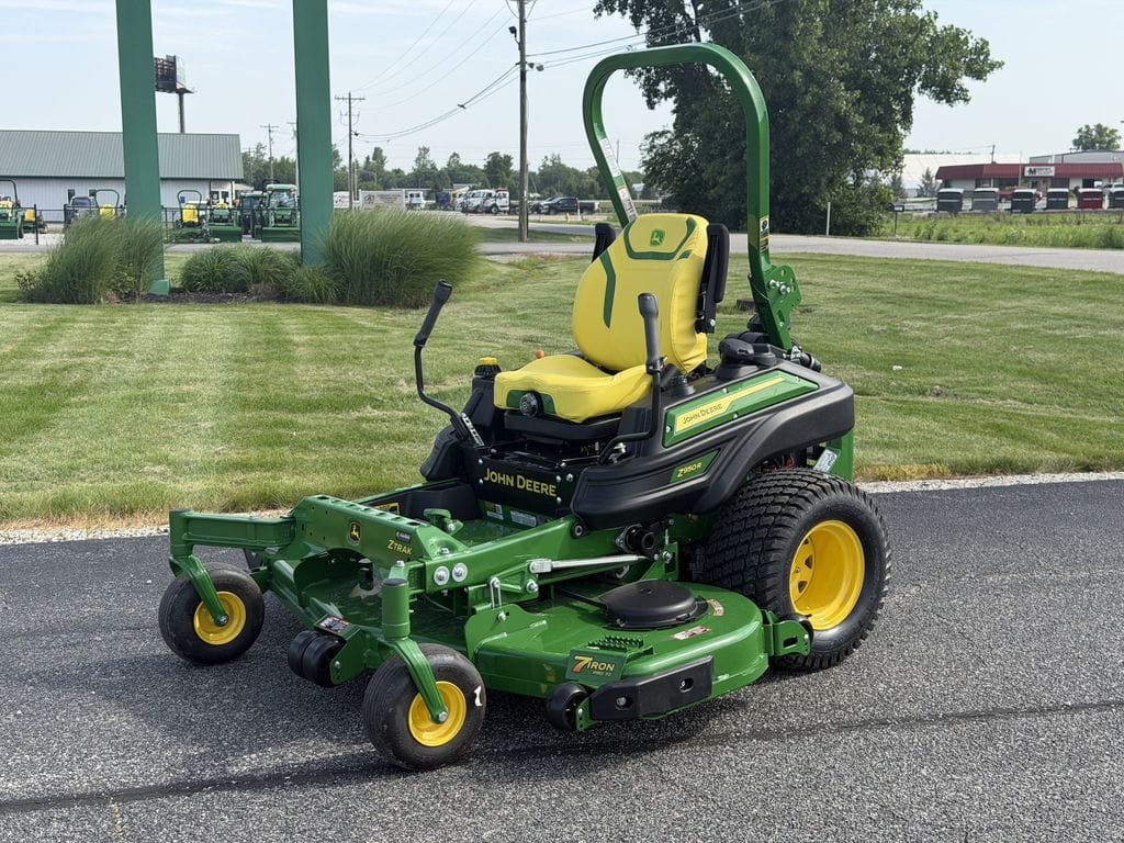 2026 John Deere Z950R Equipment Image0