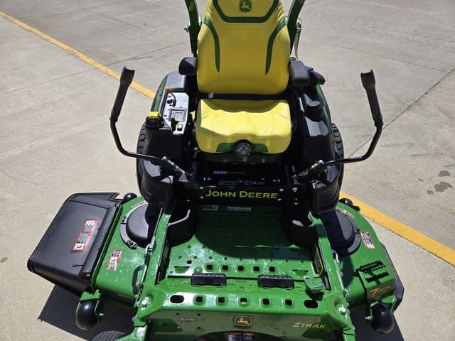 Image of John Deere Z955R equipment image 4
