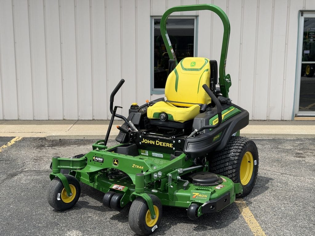2026 John Deere Z960M Equipment Image0
