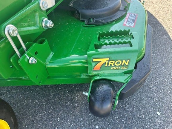 2026 John Deere Z960M Equipment Image0