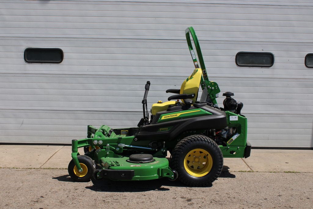 2026 John Deere Z965R Equipment Image0