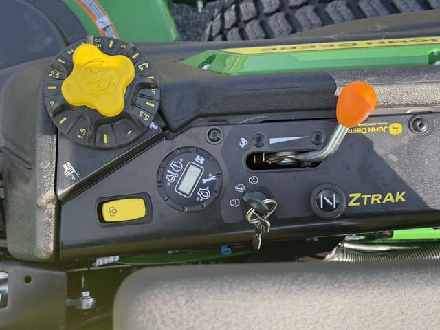 Image of John Deere Z970R equipment image 4