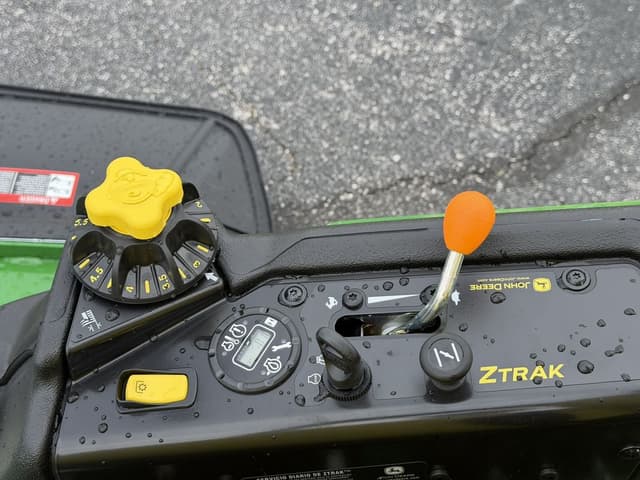 Image of John Deere Z970R equipment image 4