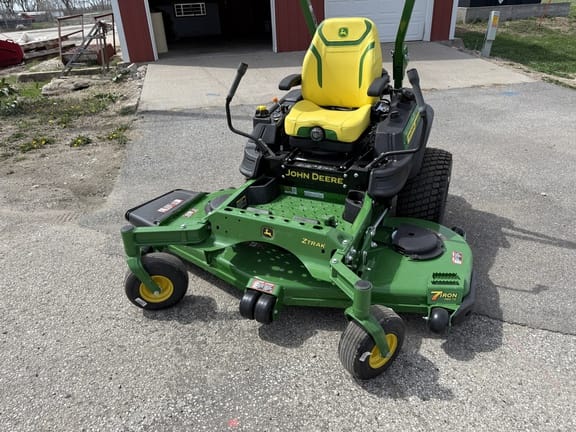 2026 John Deere Z970R Equipment Image0