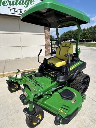 2026 John Deere Z970R Equipment Image0