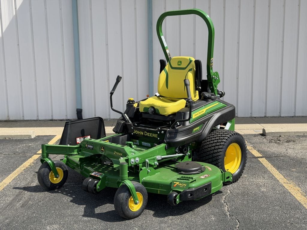 2026 John Deere Z985R Equipment Image0