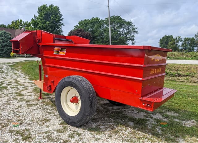 Image of Kelly Ryan Feed-R-Wagon equipment image 2