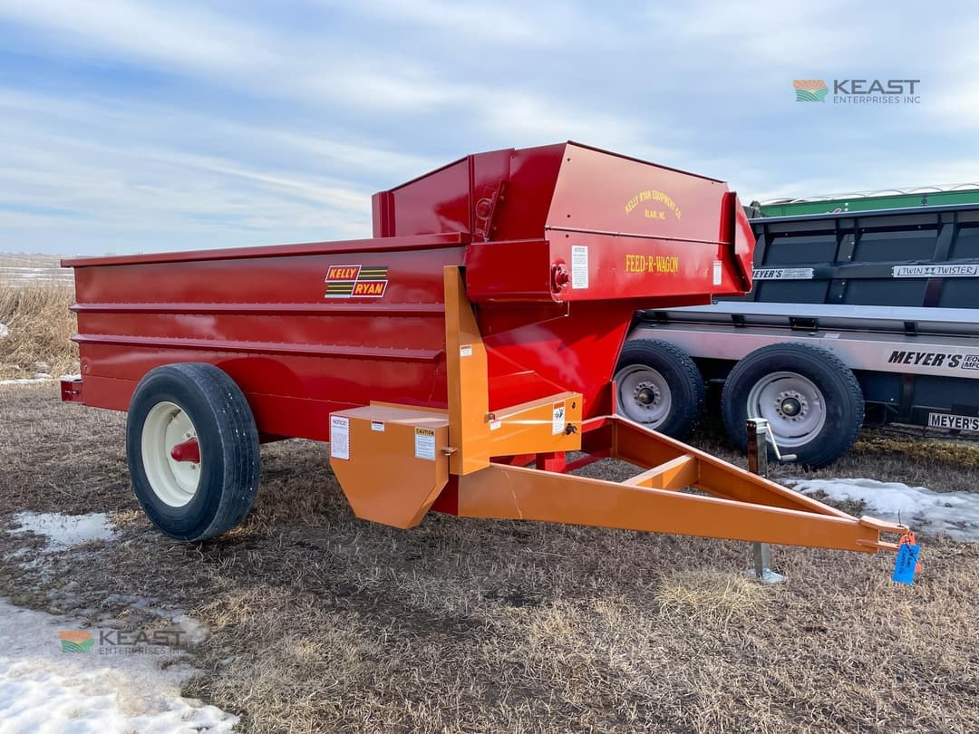 Image of Kelly Ryan Feed-R-Wagon Primary image