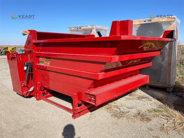 Image of Kelly Ryan Feed-R-Wagon equipment image 1