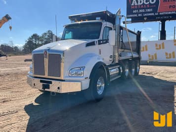 Main image Kenworth T880