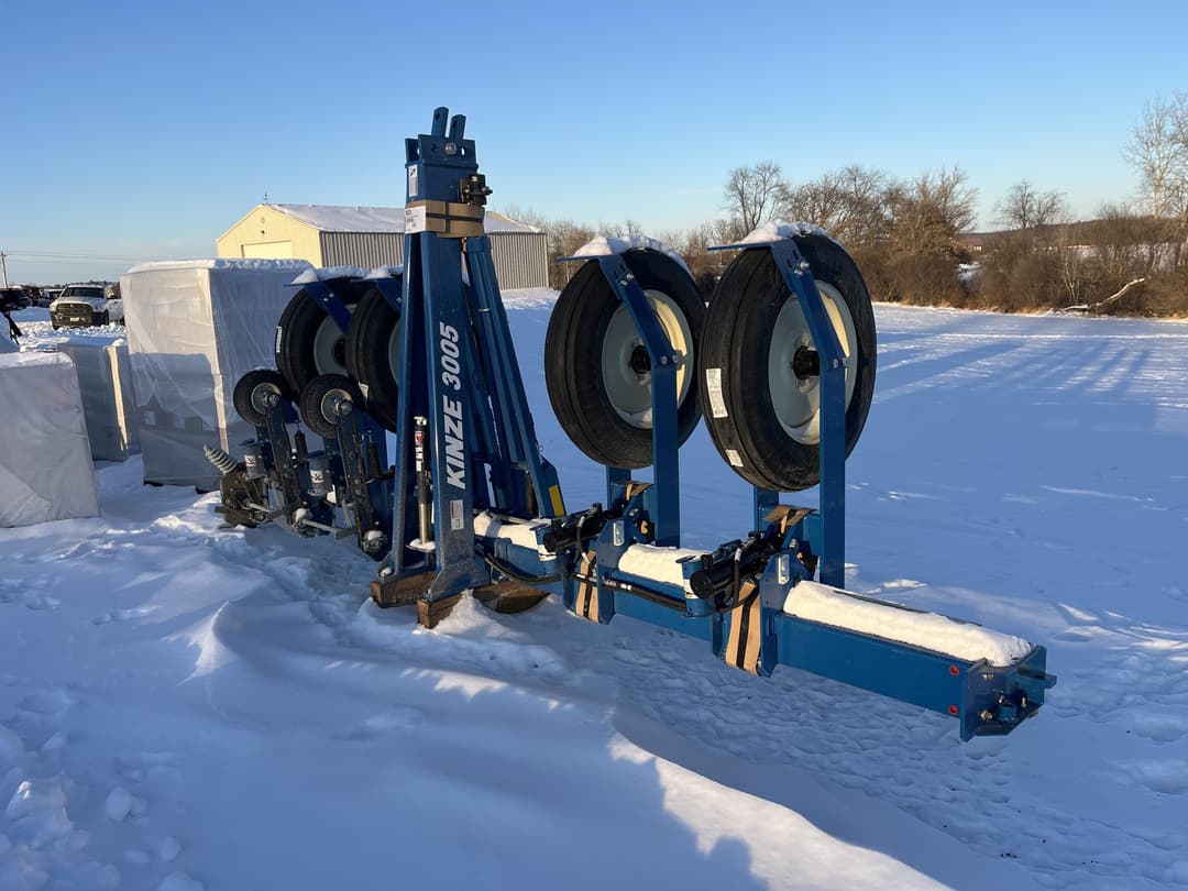 Image of Kinze 3005 Image 0