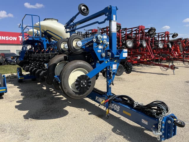 Image of Kinze 3605 equipment image 1